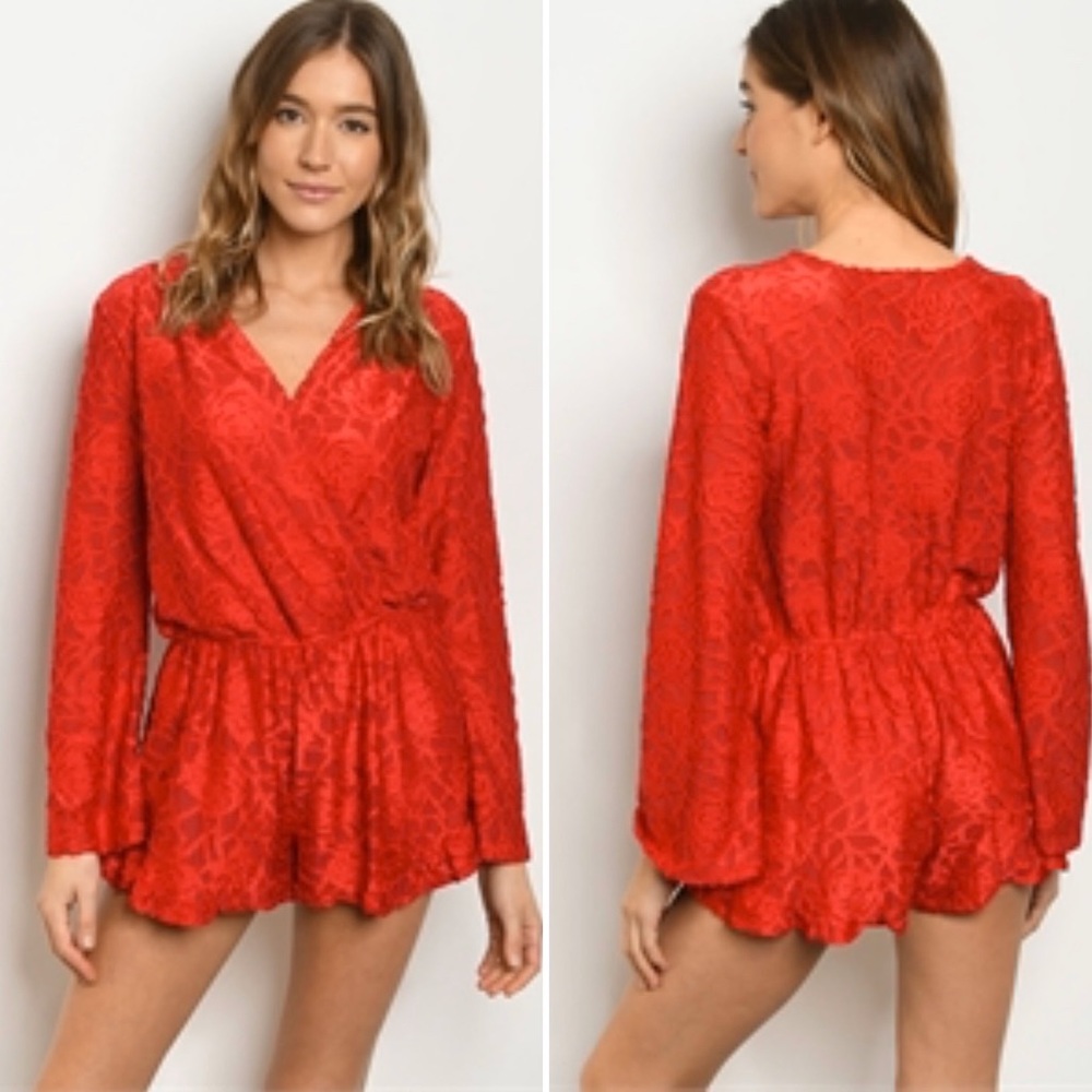 RED ROMPER - Picture 1 of 2